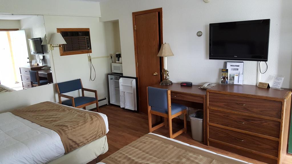 Budget Host Inn Detroit Lakes Dış mekan fotoğraf